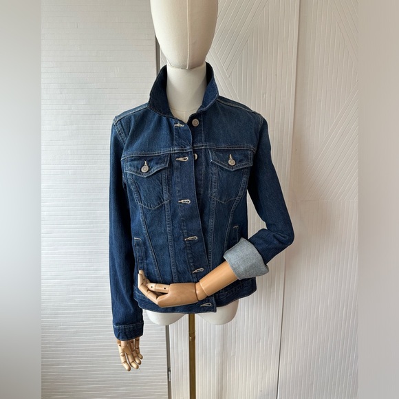 😎 NWOT! GAP Denim Jacket - Picture 2 of 7